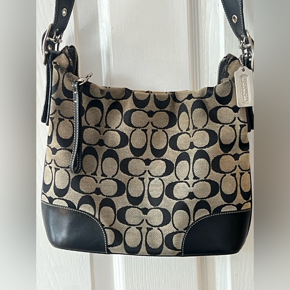 Coach Black and Cream Signature Shoulder Bag - Picture 1 of 12